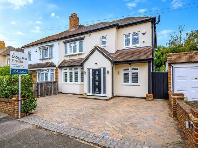 House for sale in Hayes, Greater London