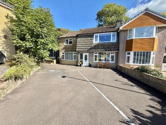 House for sale in Lane End, Bradford