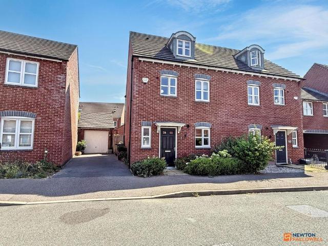 House for sale in Ibstock, Leicestershire