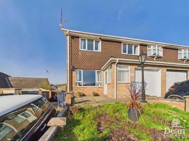 House for sale in Denecroft, Bromsberrow Heath