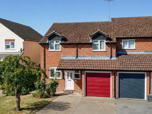House for sale in Batchworth, Hertfordshire
