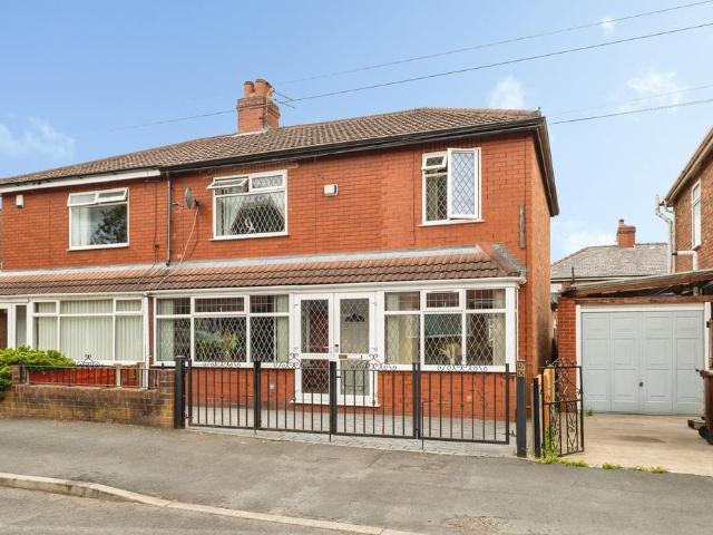 House for sale in Hurst, Greenheys