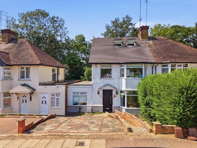 House for sale in The Hale, Greater London