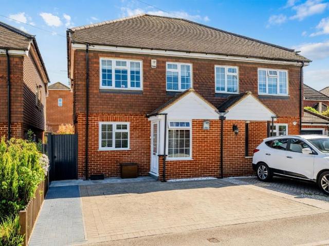 House for sale in Red Hill, Surrey