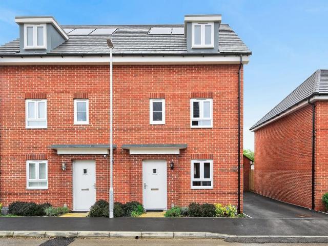 House for sale in St Andrews Ridge, Broad Blunsdon