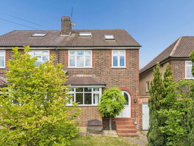 House for sale in Batchworth, Hertfordshire