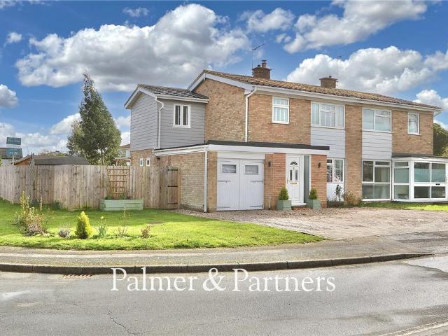 House for sale in Chelmondiston, Suffolk
