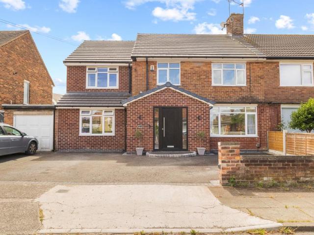 House for sale in Allerton, Calderstones