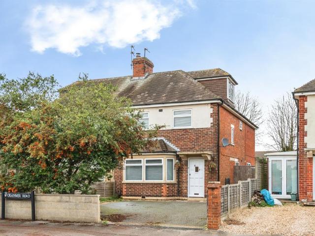 House for sale in The Slade, Oxfordshire