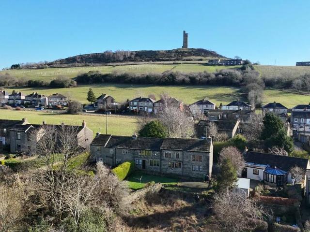 House for sale in Huddersfield, Isle Of Man