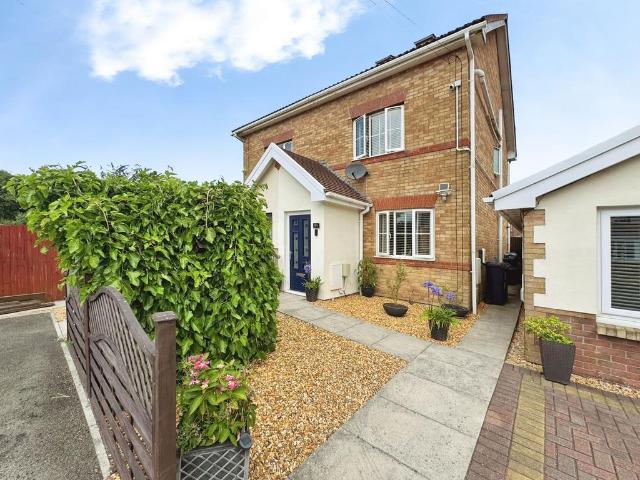House for sale in Baglan