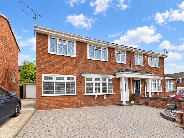 House for sale in Calderstones