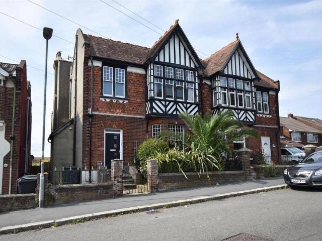 House for sale in West Hill, Guestling Green