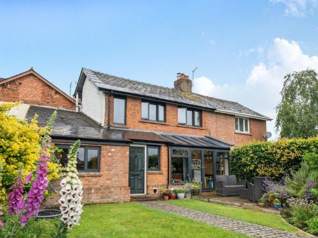 House for sale in Budlake, Devon