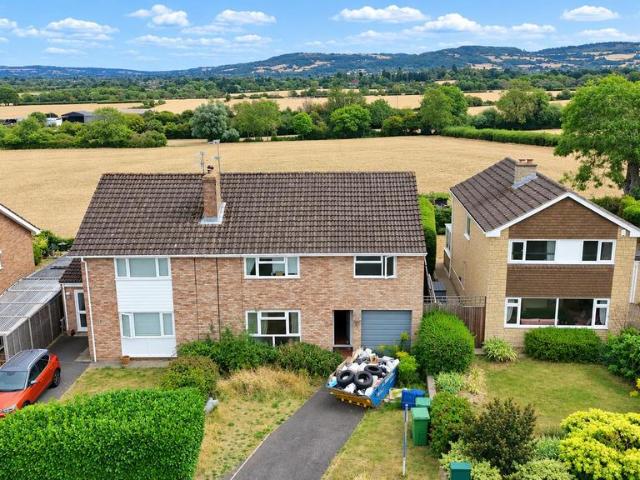 House for sale in Brookfield, Tewkesbury