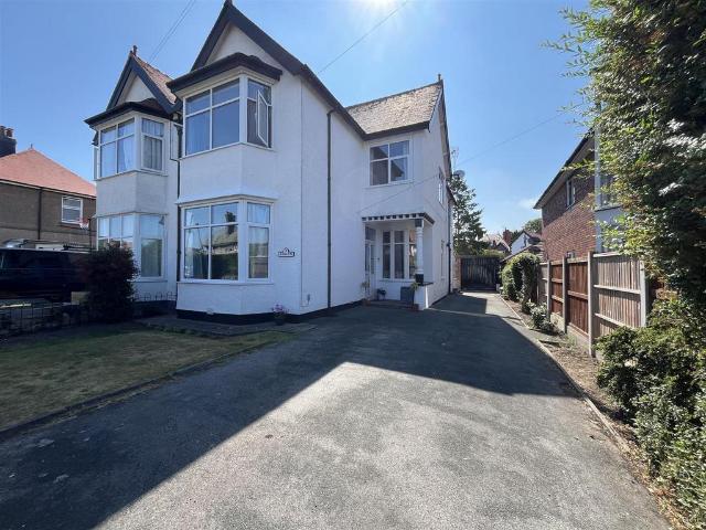House for sale in Colwyn Bay, Wales