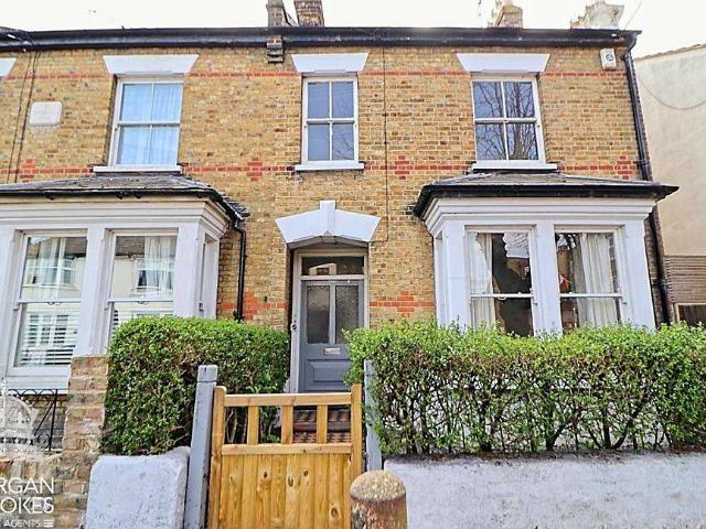 House for sale in Milton, Alton Barnes