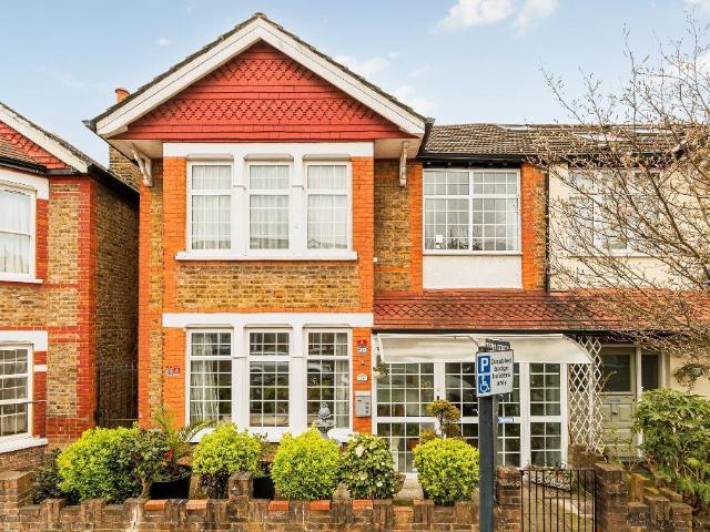 House for sale in London Borough of Ealing, Hanwell