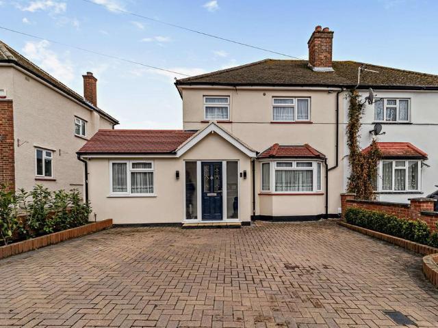 House for sale in Northwood, Greater London