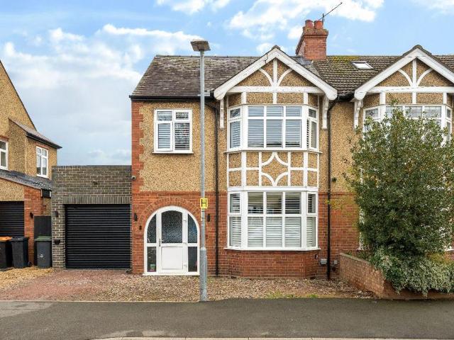 House for sale in Bedford