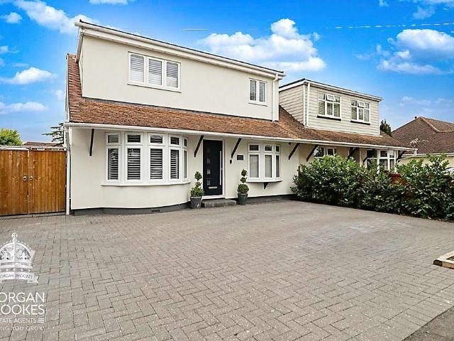 House for sale in South Benfleet, Essex