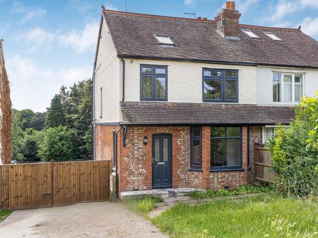 House for sale in Caversham Park, Reading
