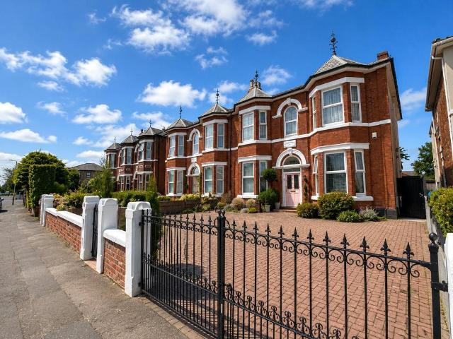House for sale in Meols Cop, Southport