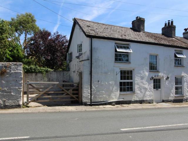 House for sale in Calstock, Cornwall