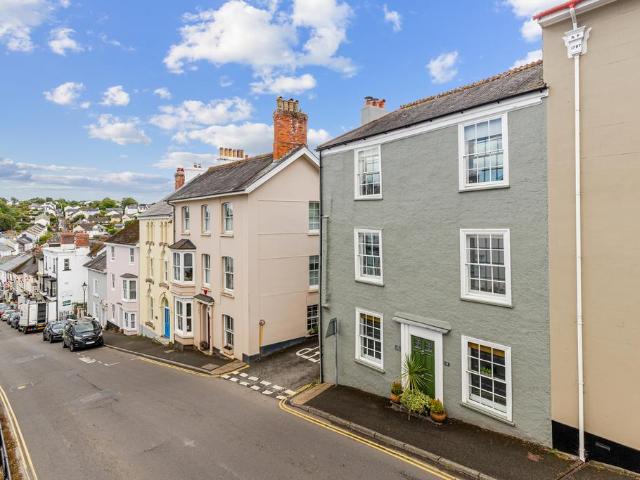 House for sale in Strode, Devon