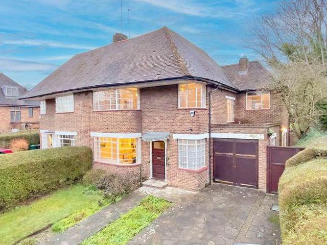 House for sale in Hampstead Garden Suburb, Greater London