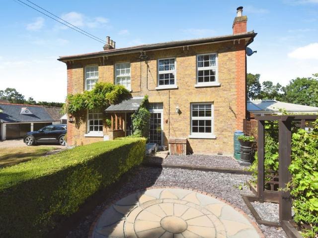 House for sale in Coxtie Green, Navestock Side