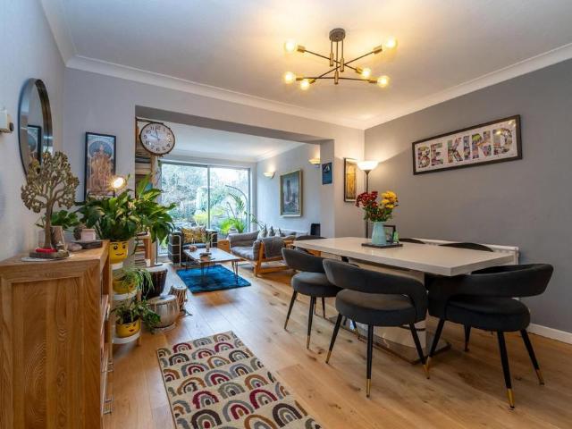 House for sale in Snaresbrook, Greater London