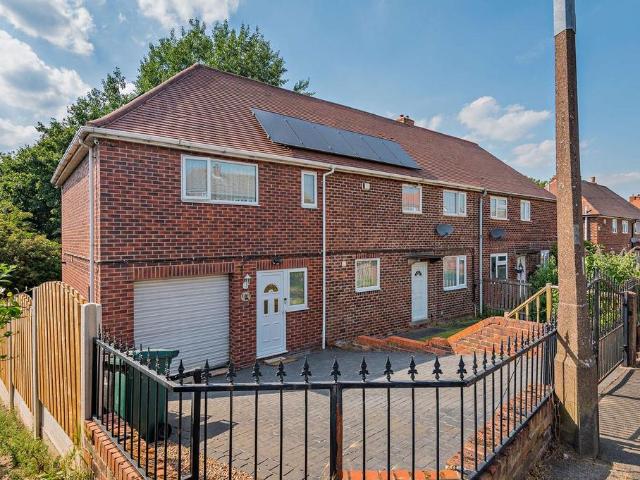 House for sale in Thurnscoe, South Yorkshire