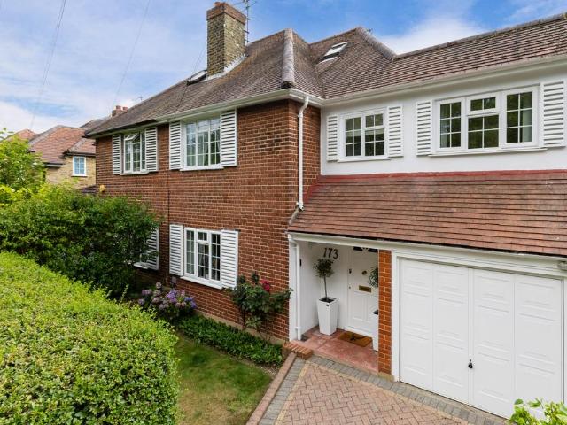House for sale in Hampton Hill, Greater London