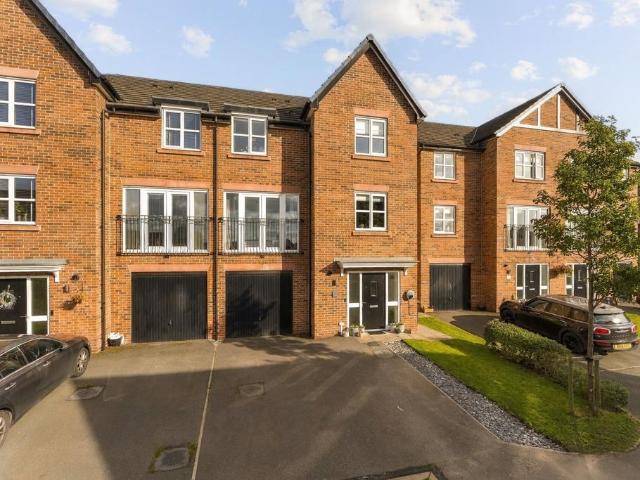 House for sale in Moss Rose, Macclesfield