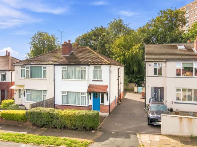 House for sale in Chapel Allerton, West Yorkshire