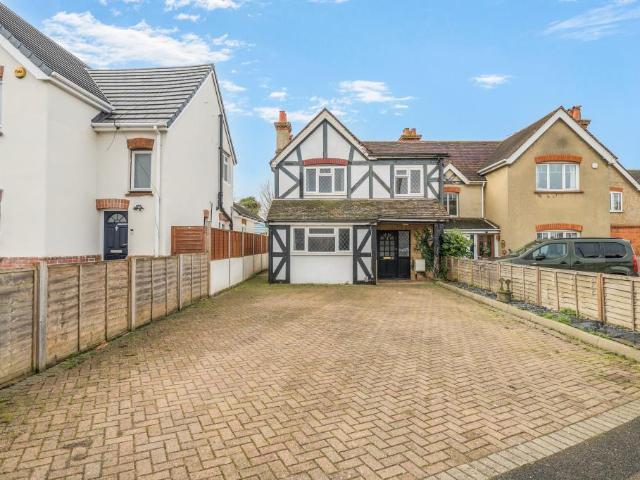House for sale in Whitley Wood, Reading