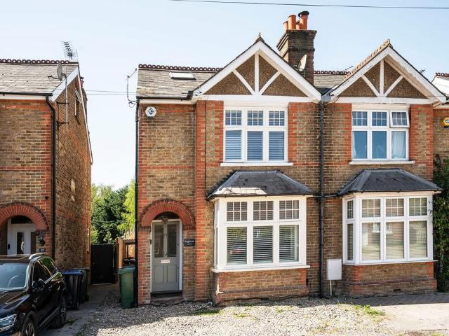 House for sale in Pachesham Park, Surrey