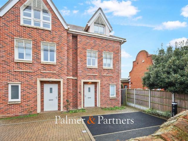 House for sale in Handford Place, Fordham Heath