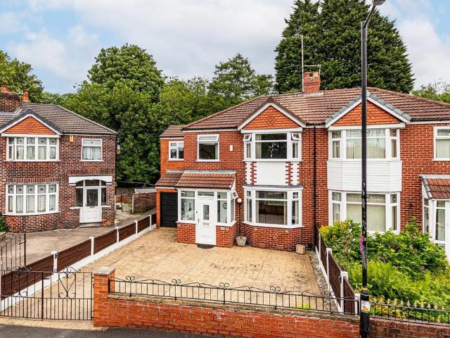 House for sale in Mosley, Trafford Park
