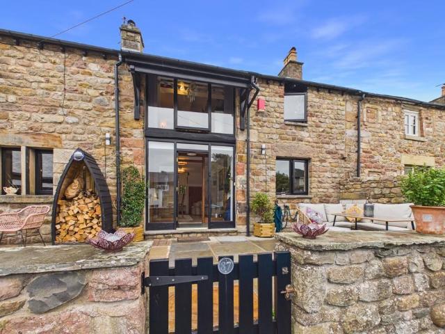 House for sale in Halton-with-Aughton, Bare