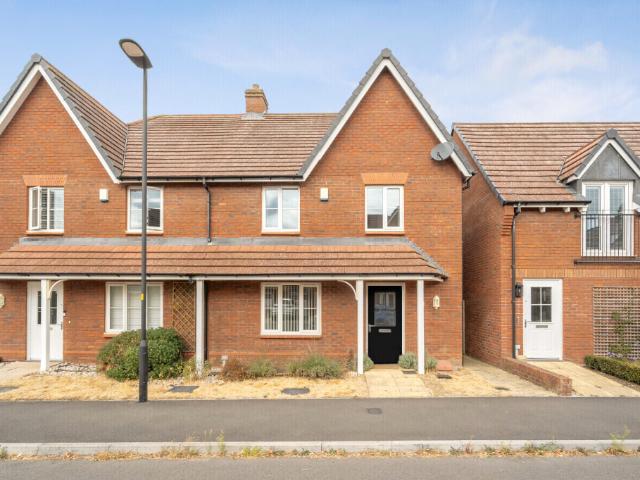House for sale in Abbey Mead, Swindon