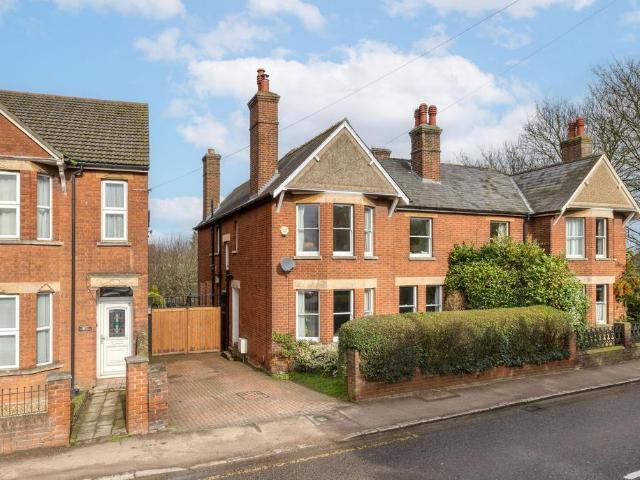 House for sale in King's Walden, Hertfordshire