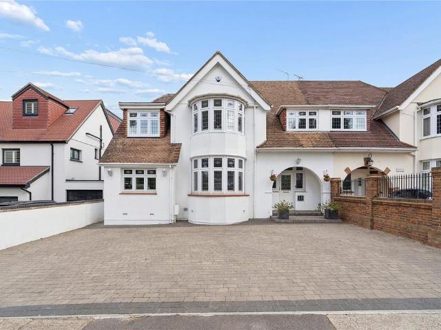 House for sale in Hornchurch, Greater London