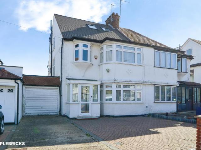 House for sale in London Borough of Barnet, Greater London