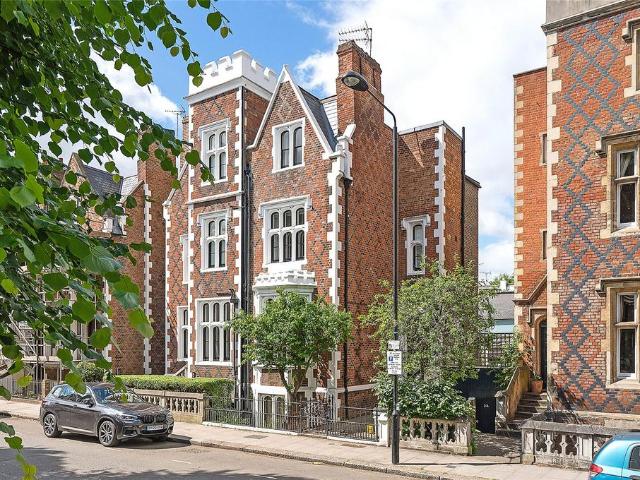 House for sale in Notting Hill, Greater London
