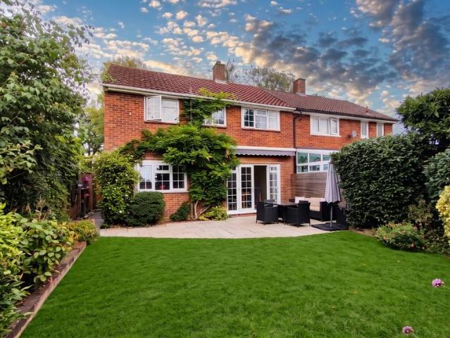 House for sale in Easthampstead, Bracknell
