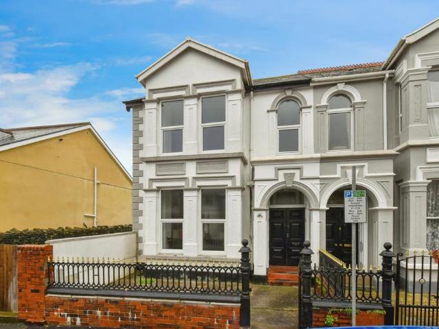 House for sale in Seaside, Llanelli