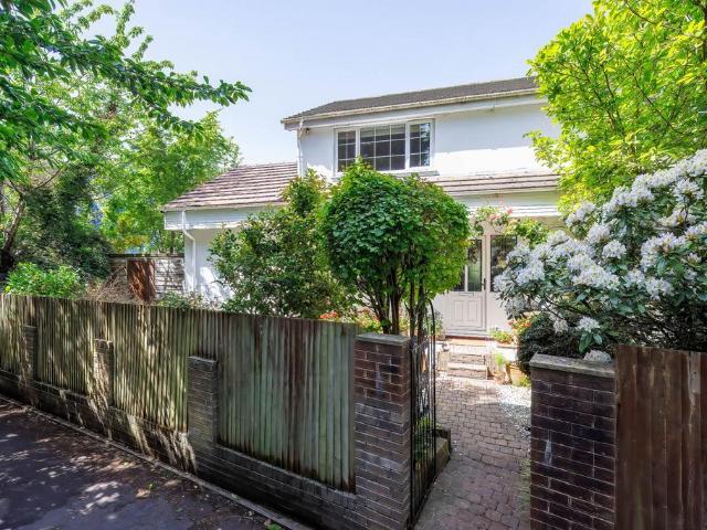 House for sale in Penylan, Falcon Lodge