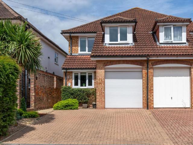 House for sale in Red Hill, Surrey